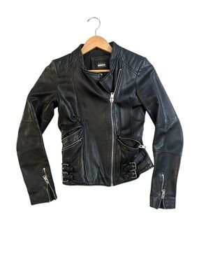 Zara Black Leather Fitted Moto Jacket - 100% sheepskin leather outer